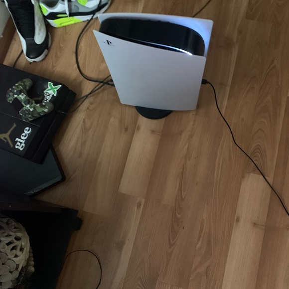 Ps5 - Picture 2 of 4